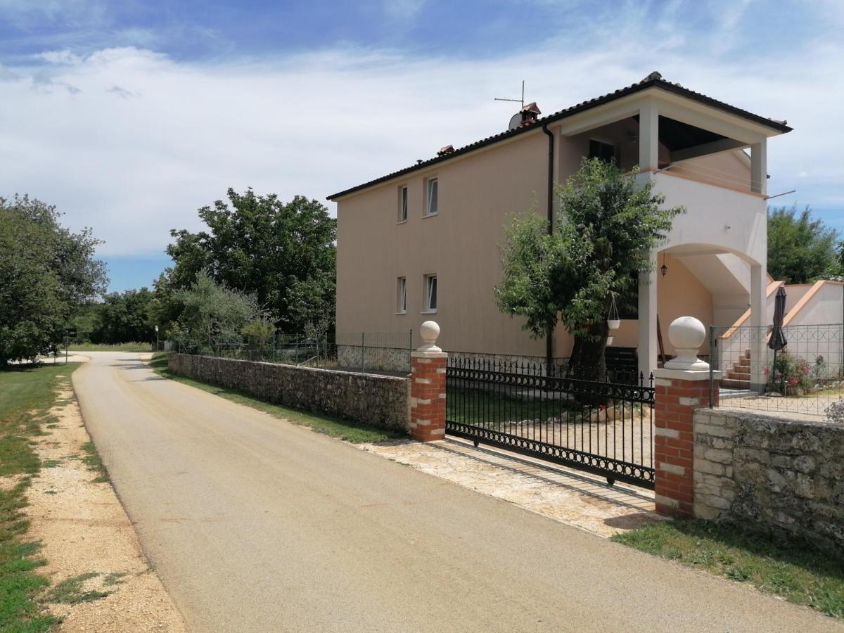 Апартаменты House Mario Near Rovinj Канфанар Экстерьер фото